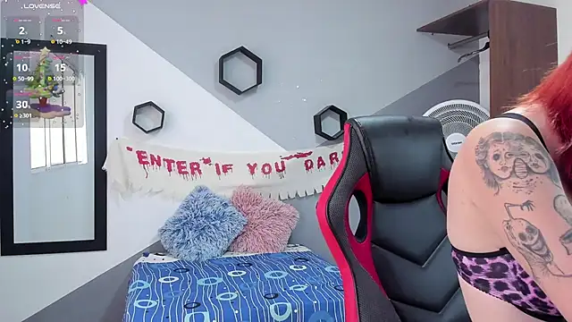 Snapshot of Danniela_rivera chatting on December 12, 12:12 pm Danniela rivera online show from December 12, 12:12 pm