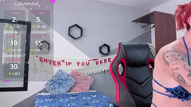 Snapshot of Danniela_rivera chatting on December 13, 3:11 pm Danniela rivera online show from December 13, 3:11 pm