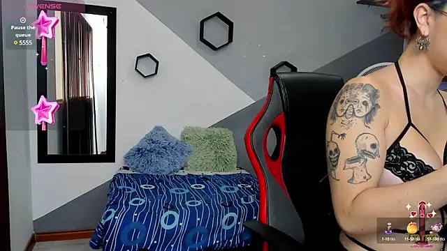 Snapshot of Danniela_rivera chatting on January 25, 12:05 pm Danniela rivera online show from January 25, 12:05 pm