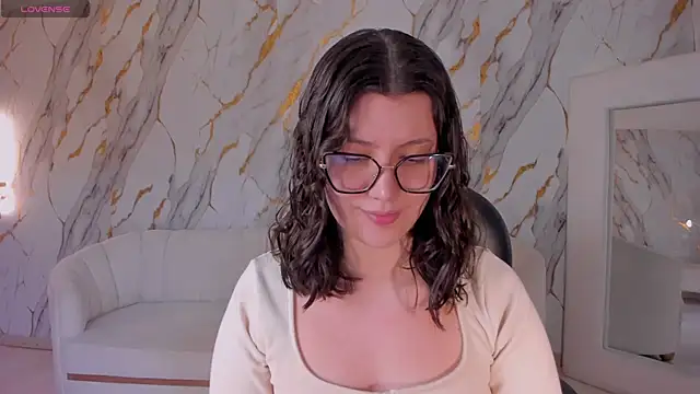 Snapshot of AmberFarrell chatting on July 8, 8:46 pm AmberFarrell online show from July 8, 8:46 pm