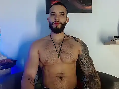 Morgann jones online show from May 28, 1:52 pm