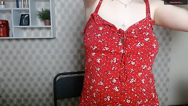 Snapshot of AliceSexyyy_ chatting on January 13, 9:58 am AliceSexyyy online show from January 13, 9:58 am