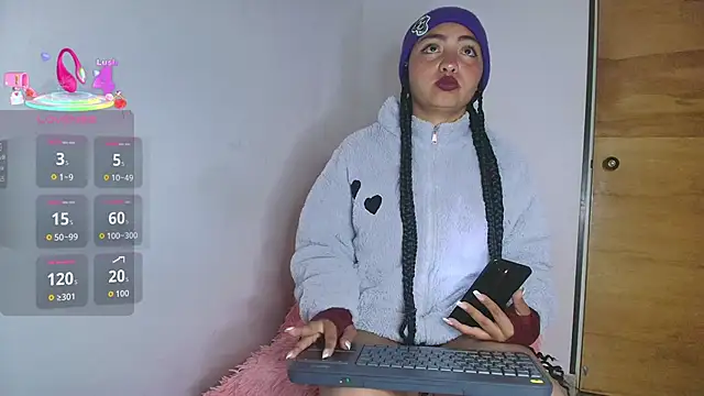 Dailyn Adams online show from December 3, 7:38 am