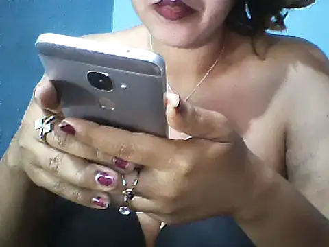 layanah12 online show from February 14, 3:33 am