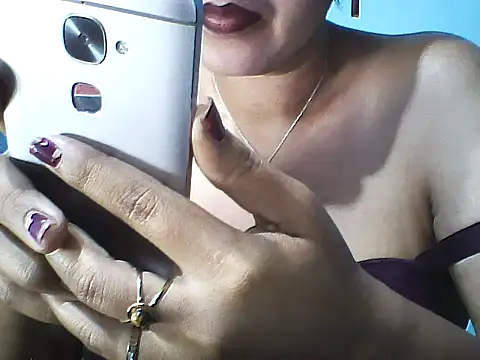 layanah12 online show from February 21, 6:26 pm