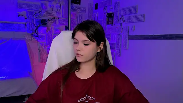 Snapshot of EvaThopson chatting on February 15, 7:51 am EvaThopson online show from February 15, 7:51 am