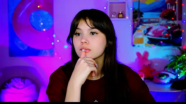 Snapshot of EvaThopson chatting on February 20, 1:11 pm EvaThopson online show from February 20, 1:11 pm