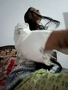 Snapshot of pikubaby chatting on November 1, 7:05 pm pikubaby online show from November 1, 7:05 pm