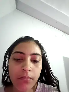 Snapshot of pikubaby chatting on November 5, 7:47 pm pikubaby online show from November 5, 7:47 pm