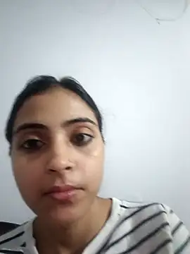 Snapshot of pikubaby chatting on November 10, 8:19 pm pikubaby online show from November 10, 8:19 pm