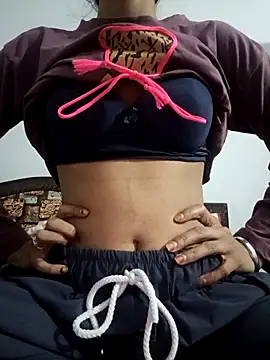 Snapshot of pikubaby chatting on November 11, 7:14 pm pikubaby online show from November 11, 7:14 pm