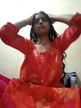 Snapshot of pikubaby chatting on February 18, 6:04 pm pikubaby online show from February 18, 6:04 pm