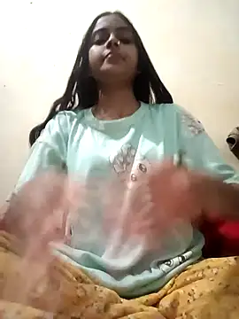 Snapshot of pikubaby chatting on February 24, 9:13 pm pikubaby online show from February 24, 9:13 pm