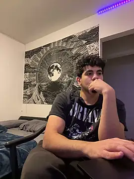 krispykreme17 online show from December 11, 5:21 am