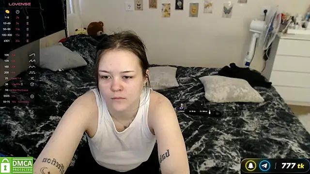 Snapshot of BettyandRich_ chatting on June 17, 9:45 am BettyandRich online show from June 17, 9:45 am