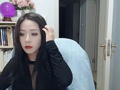 SuSushi728 online show from December 18, 3:51 pm