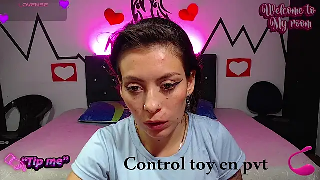 Snapshot of Tefannyy_ chatting on February 19, 1:08 am Tefannyy online show from February 19, 1:08 am