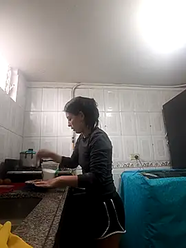 Snapshot of Tefannyy_ chatting on March 4, 7:01 pm Tefannyy online show from March 4, 7:01 pm