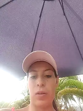 Snapshot of Tefannyy_ chatting on March 8, 2:40 pm Tefannyy online show from March 8, 2:40 pm