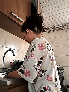 Snapshot of Tefannyy_ chatting on September 14, 3:44 pm Tefannyy online show from September 14, 3:44 pm