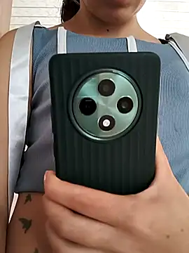 Snapshot of Tefannyy_ chatting on September 23, 3:15 pm Tefannyy online show from September 23, 3:15 pm