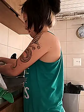 Snapshot of Tefannyy_ chatting on October 13, 1:55 pm Tefannyy online show from October 13, 1:55 pm