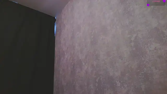 HolySinner83 online show from June 20, 2:09 pm