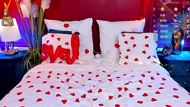 GiaCale online show from February 12, 1:17 pm