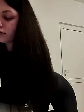 Snapshot of leeya_lee chatting on January 21, 7:39 pm leeya lee online show from January 21, 7:39 pm