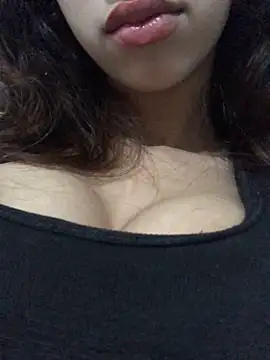 Snapshot of Yonaaaaaaaaa chatting on February 14, 4:31 pm Yonaaaaaaaaa online show from February 14, 4:31 pm