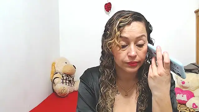 Snapshot of ariellth chatting on November 7, 4:29 pm ariellth online show from November 7, 4:29 pm