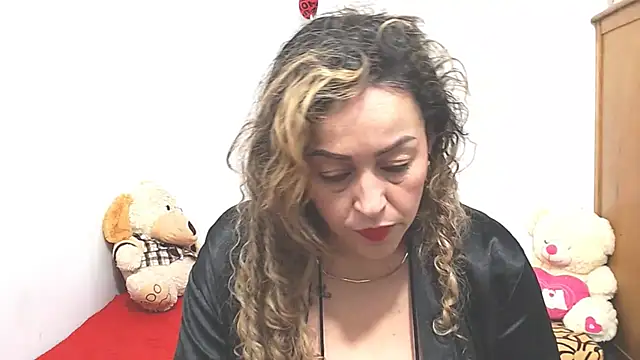 Snapshot of ariellth chatting on November 22, 4:50 pm ariellth online show from November 22, 4:50 pm