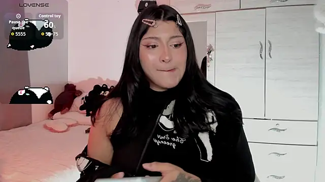 Snapshot of Ju_Kyung chatting on November 2, 12:02 am Ju Kyung online show from November 2, 12:02 am