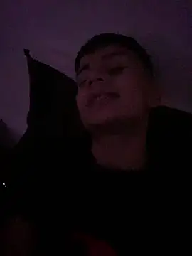 Snapshot of The__Rodriguez chatting on December 25, 6:52 am The Rodriguez online show from December 25, 6:52 am