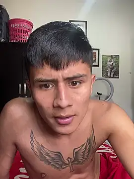 Snapshot of The__Rodriguez chatting on January 31, 6:57 pm The Rodriguez online show from January 31, 6:57 pm