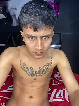 Snapshot of The__Rodriguez chatting on February 1, 12:18 am The Rodriguez online show from February 1, 12:18 am