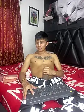 Snapshot of The__Rodriguez chatting on February 2, 9:45 pm The Rodriguez online show from February 2, 9:45 pm