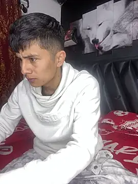 Snapshot of The__Rodriguez chatting on February 13, 10:23 am The Rodriguez online show from February 13, 10:23 am