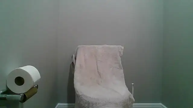 Snapshot of GoodGirlLover13 chatting on May 10, 10:04 pm GoodGirlLover13 online show from May 10, 10:04 pm