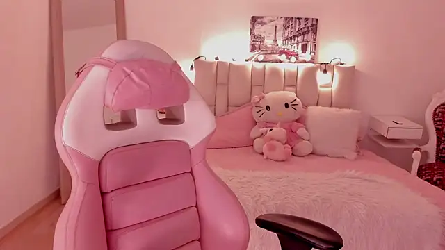 yenny garcia online show from January 12, 6:13 pm