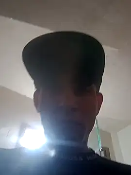 Snapshot of raiu1257 chatting on November 4, 8:57 am raiu1257 online show from November 4, 8:57 am