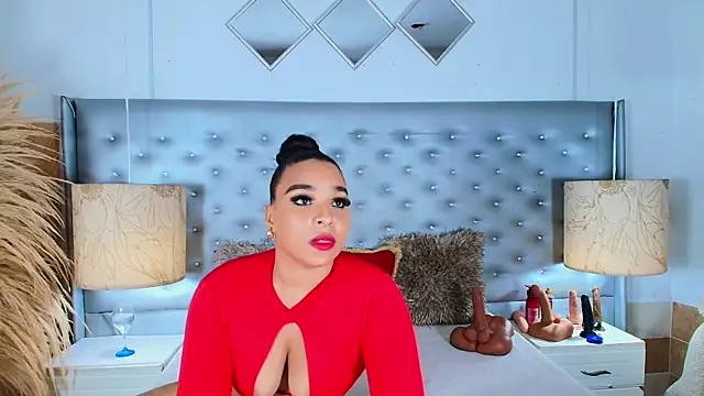 EileenBenzon online show from March 4, 6:39 pm