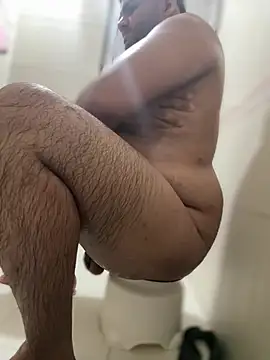 ved240 online show from March 24, 12:43 pm