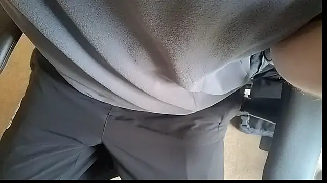 an4y8ot online show from October 6, 10:02 am