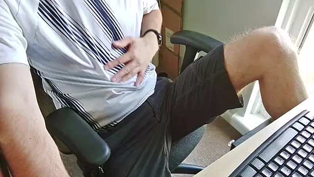 Snapshot of an4y8ot chatting on July 19, 1:37 pm an4y8ot online show from July 19, 1:37 pm
