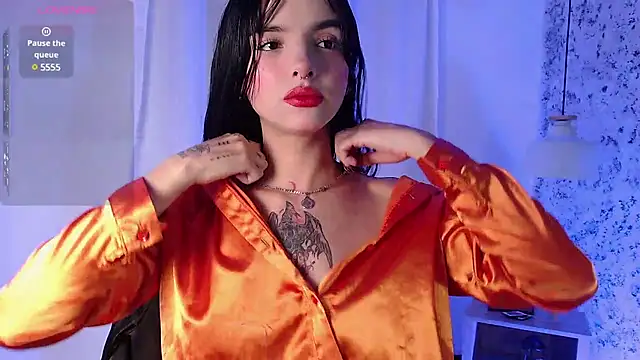 Snapshot of Layla_crazybaby_ chatting on January 21, 8:54 pm Layla crazybaby  online show from January 21, 8:54 pm