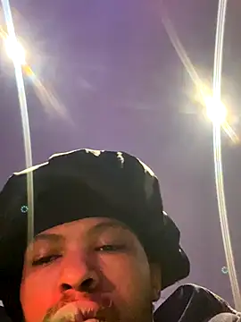 Snapshot of BlueIceCube chatting on September 17, 7:26 pm BlueIceCube online show from September 17, 7:26 pm