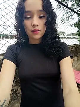 sweet outdoor charm online show from February 8, 7:28 pm