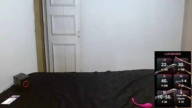 cherrydelioncourt online show from January 7, 5:33 am