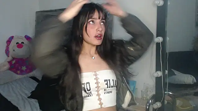 skinny sweet2411 online show from March 12, 1:34 am